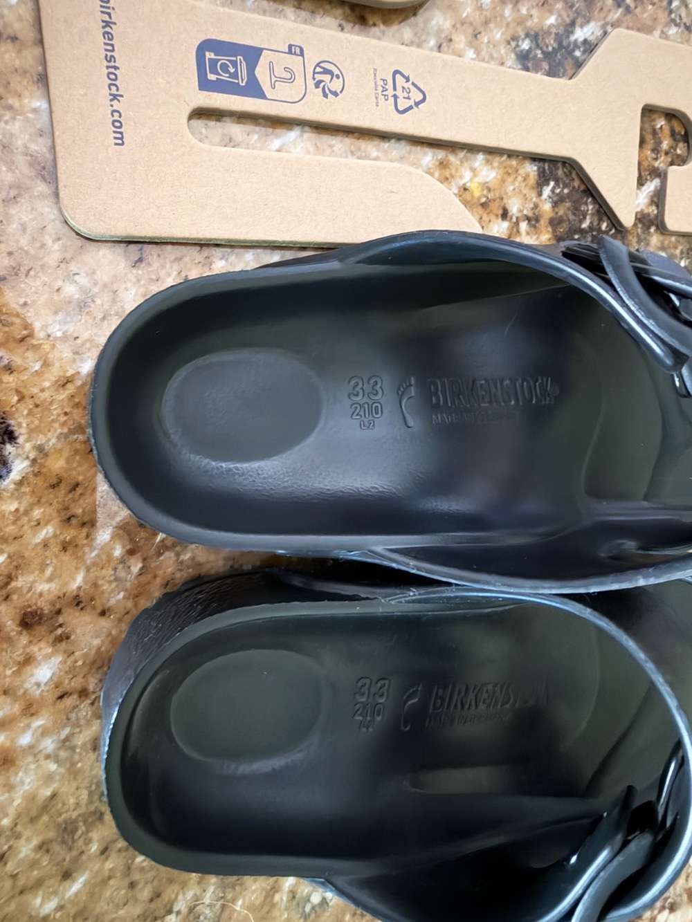 Size 33 Birkenstock kids  Black Arizona EVA Dual-Strap Sandals - Picture 6 of 10